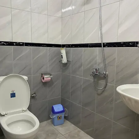 5 * Pogradec